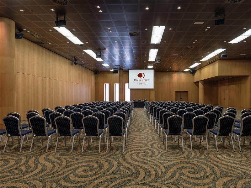 Doubletree By Hilton La Torre Golf Resort Roldan Exterior photo The ballroom