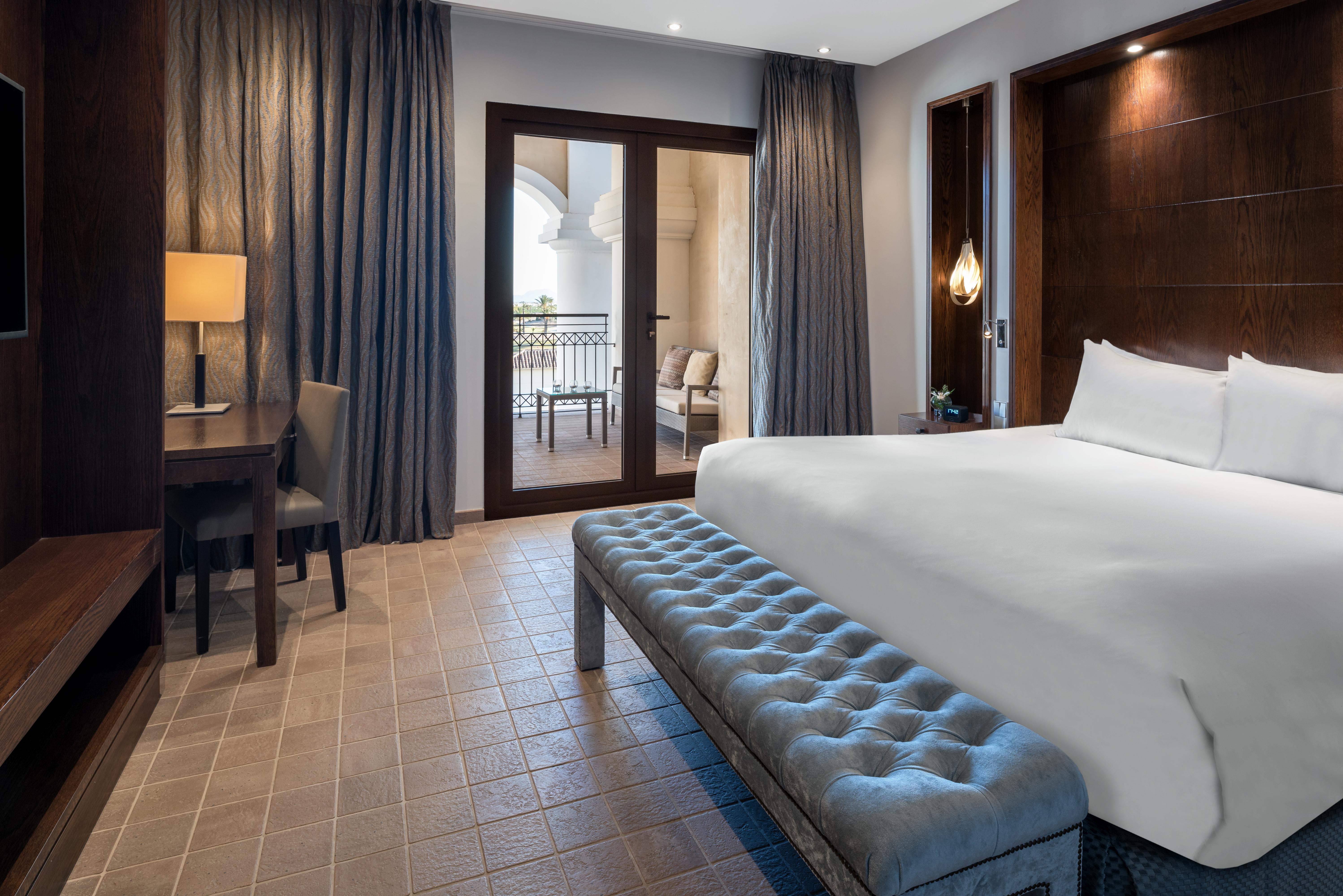 Doubletree By Hilton La Torre Golf Resort Roldan Exterior photo A guest room at the Four Seasons Hotel