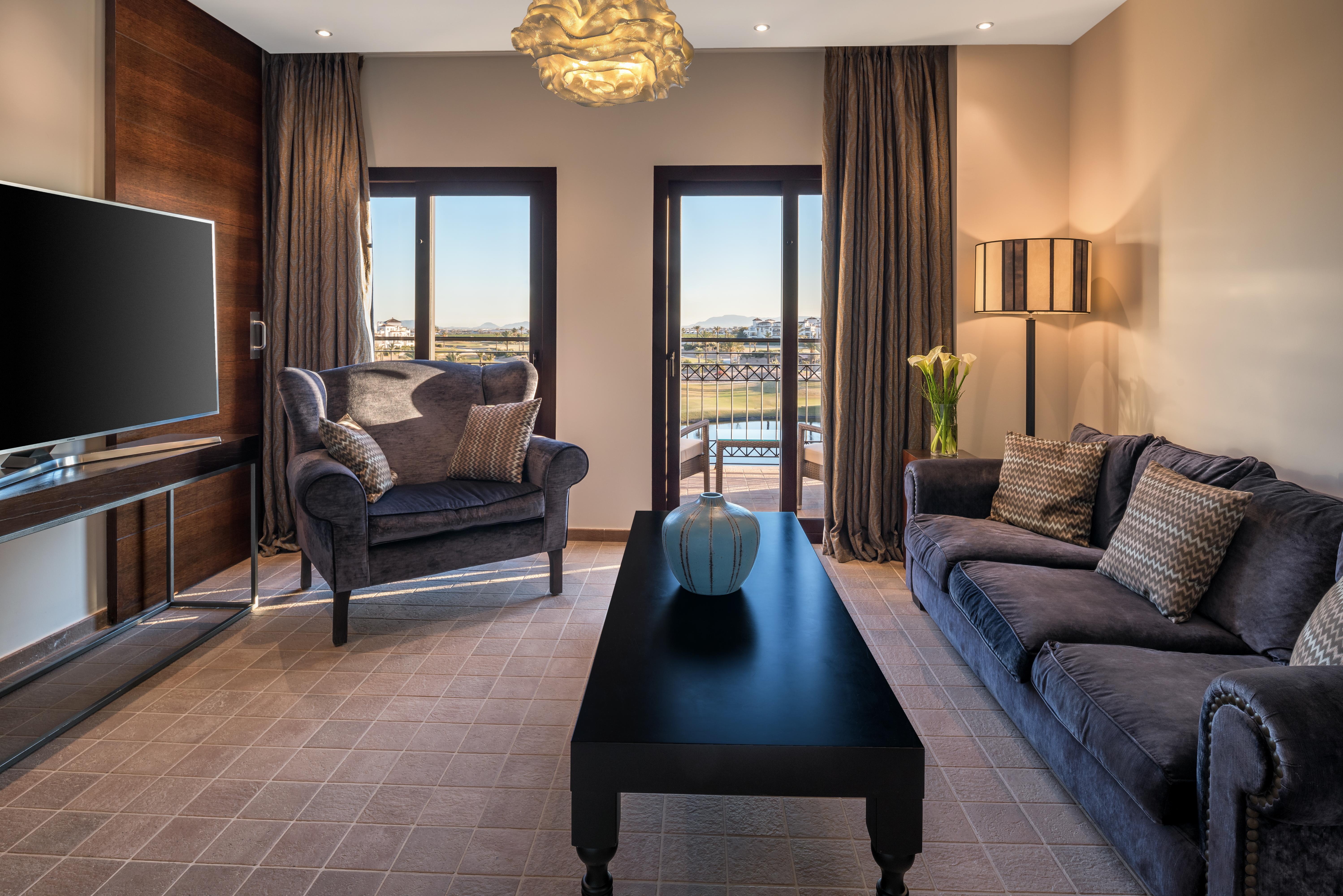 Doubletree By Hilton La Torre Golf Resort Roldan Exterior photo Living room